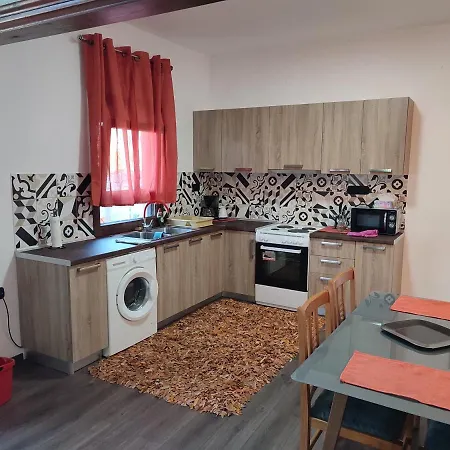 Asterios House Lägenhet