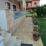 Daire Asterios House