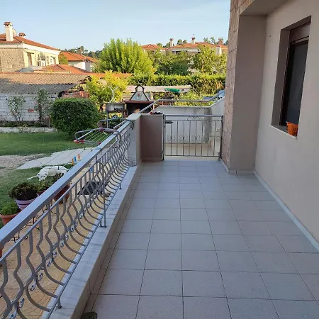 Asterios House *