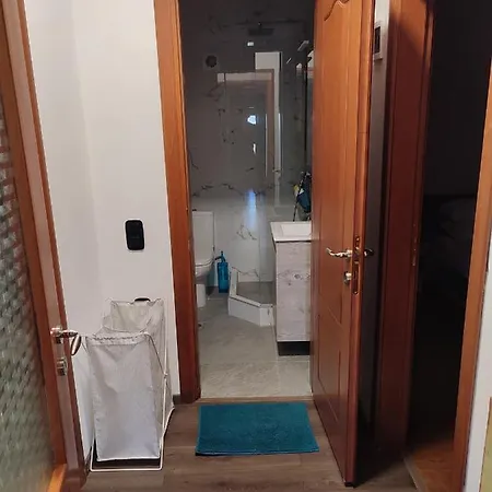 アパート Asterios House