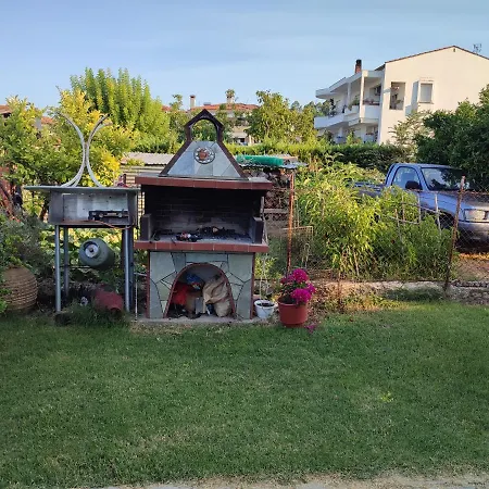 Asterios House Daire Kriopigi